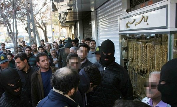 جزئیات سرقت مسلحانه طلافروشی+تصاویر