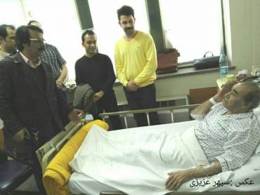 «علیرضا افتخاری» از «ایرج» عیادت کرد +عکس