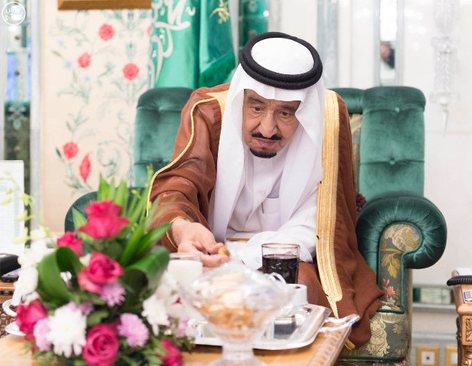 سفره افطاری پادشاه عربستان /عکس