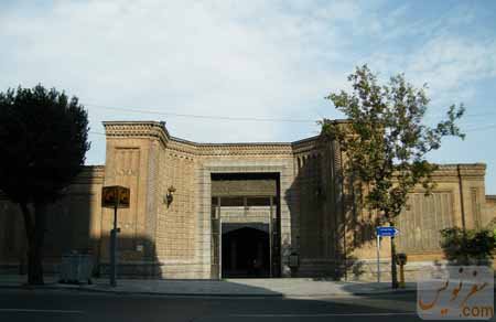 سقوط جرثقیل در حریم سه اثر تاریخی+تصاویر