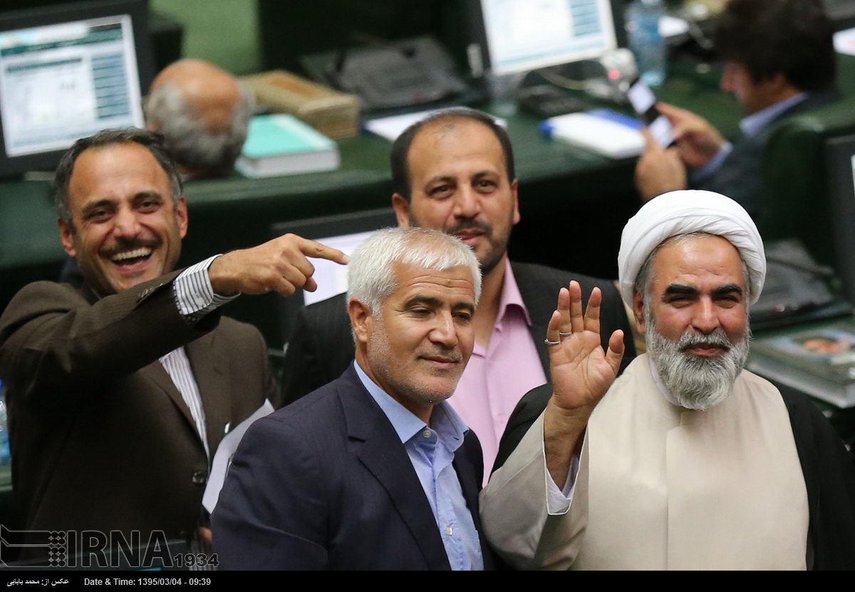 تصاویری از آخرین روز مجلس نهم شورای اسلامی