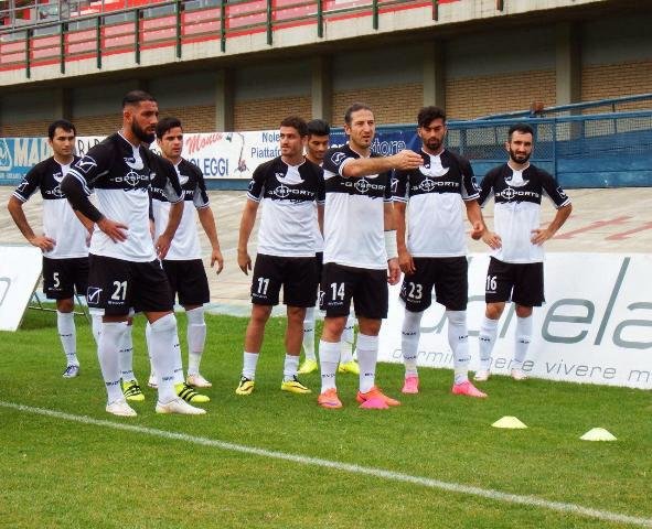 تیم ملی فوتبال به تهران رسید