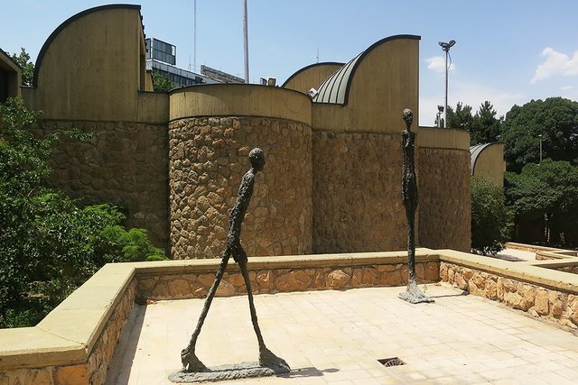 درباره زن و مردی با دست و پای دراز+تصاویر