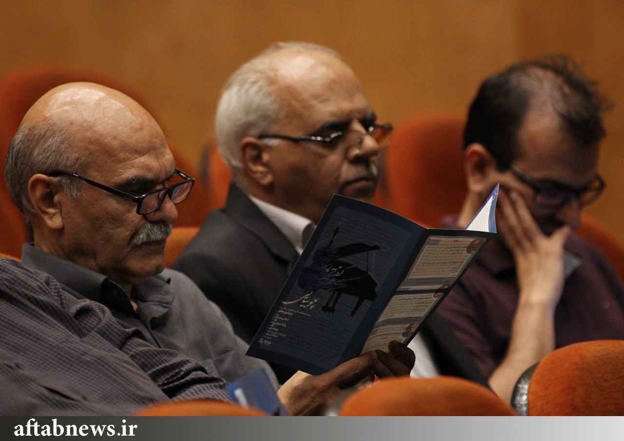 ماهتاب پیانو در موسیقی کیهان سپاس