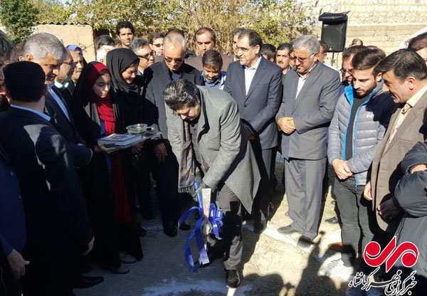 کلنگ زنی سالار عقیلی در کرمانشاه +عکس کلنگ زنی سالار عقیلی در کرمانشاه +عکس