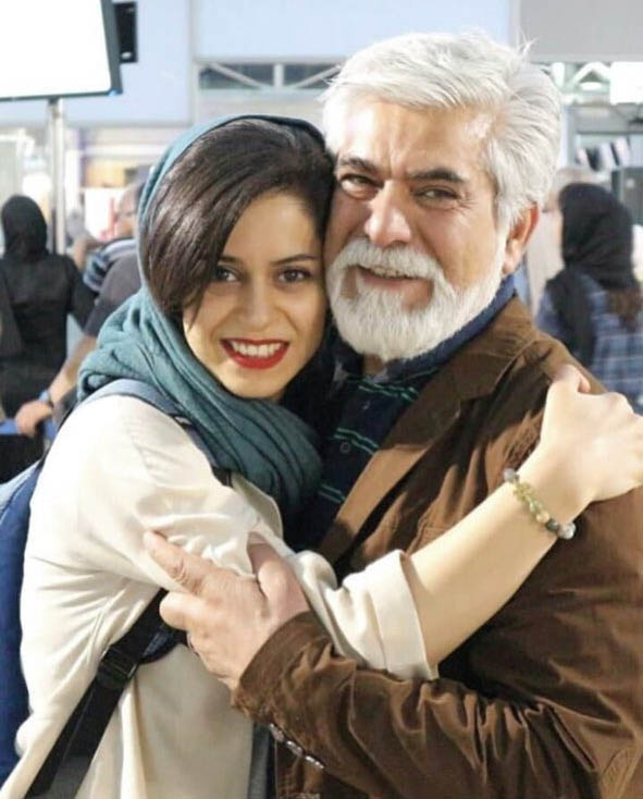 پدر و دختر بازیگر در آغوش یکدیگر! + عکس