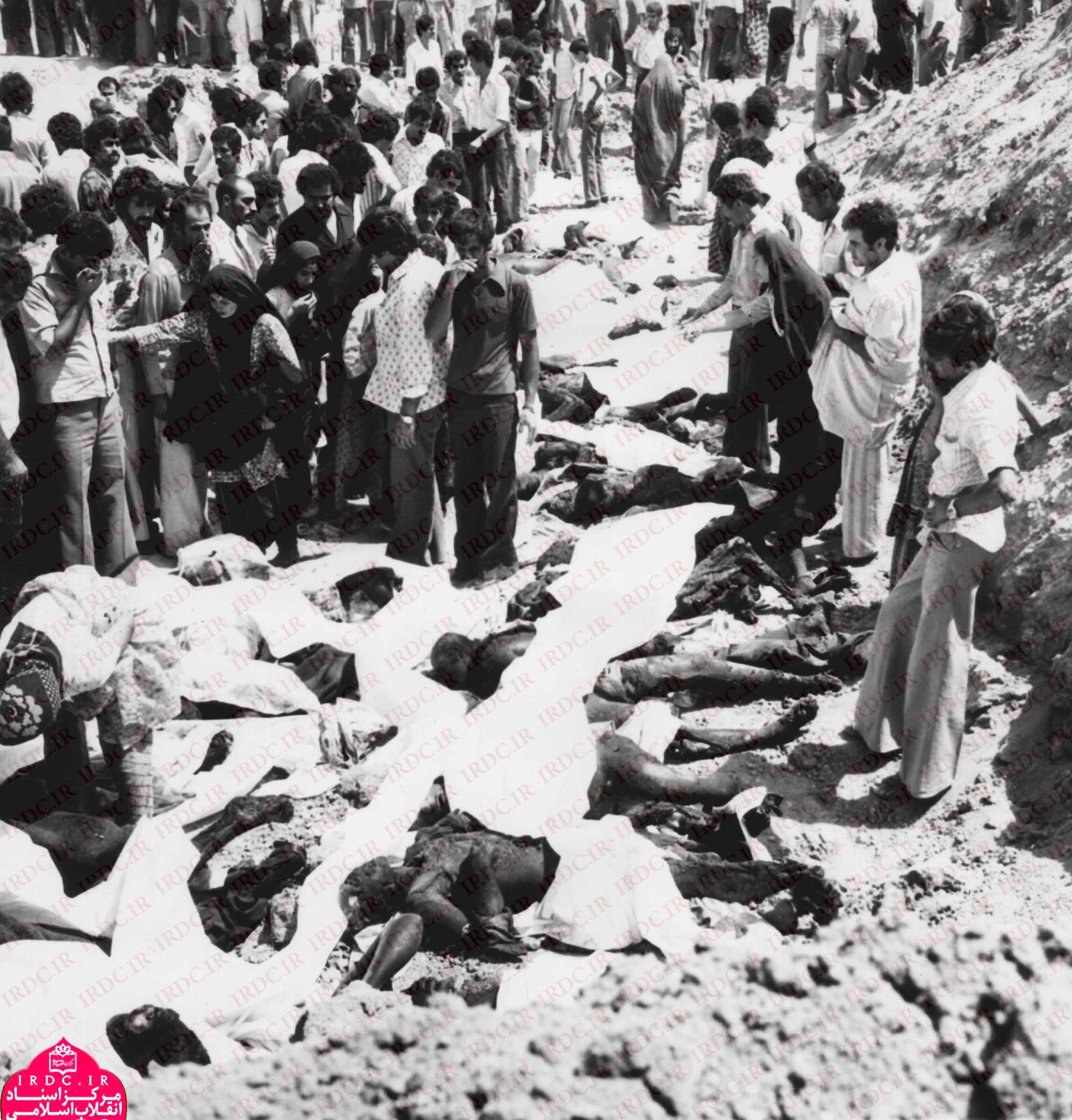 فاجعه سینما رکس آبادان در 28 مرداد 57/عکس