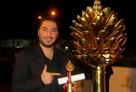 نوید محمدزاده در عراق جایزه گرفت/ عکس