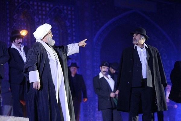 تعجب مردم از دیدن شقایق فراهانی در کربلا +عکس