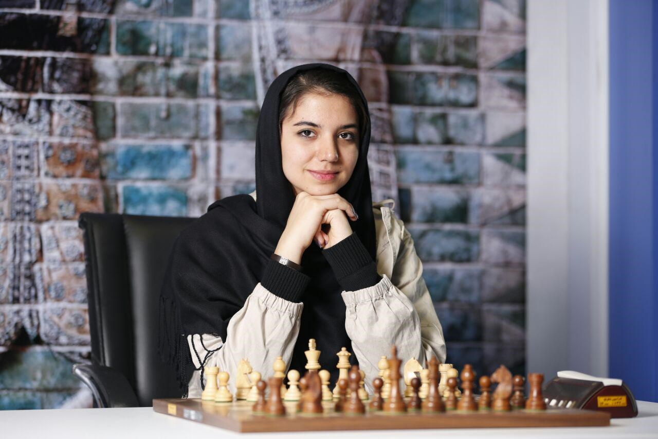 پدر سارا خادم الشریعه: دخترم قصد مهاجرت ندارد پدر سارا خادم الشریعه: دخترم قصد مهاجرت ندارد