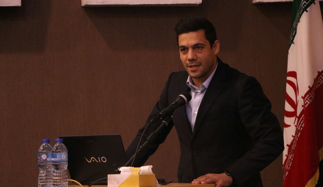 شکوری: تمام امور اجرایی فدراسیون فوتبال با من است شکوری: تمام امور اجرایی فدراسیون فوتبال با من است