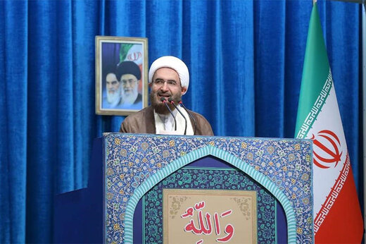 کرونا نماز جمعه را تعطیل کرد؟ کرونا نماز جمعه را تعطیل کرد؟