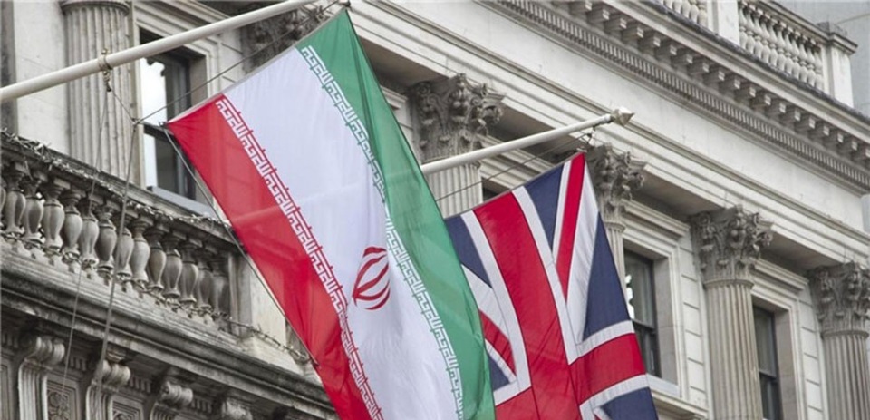 انگلیس، کاردار ایران را احضار کرد انگلیس، کاردار ایران را احضار کرد