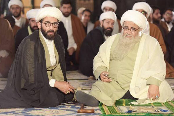 حمید گودرزی در لباس روحانیت+عکس