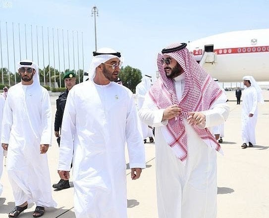 ولیعهد ابوظبی در عربستان+عکس