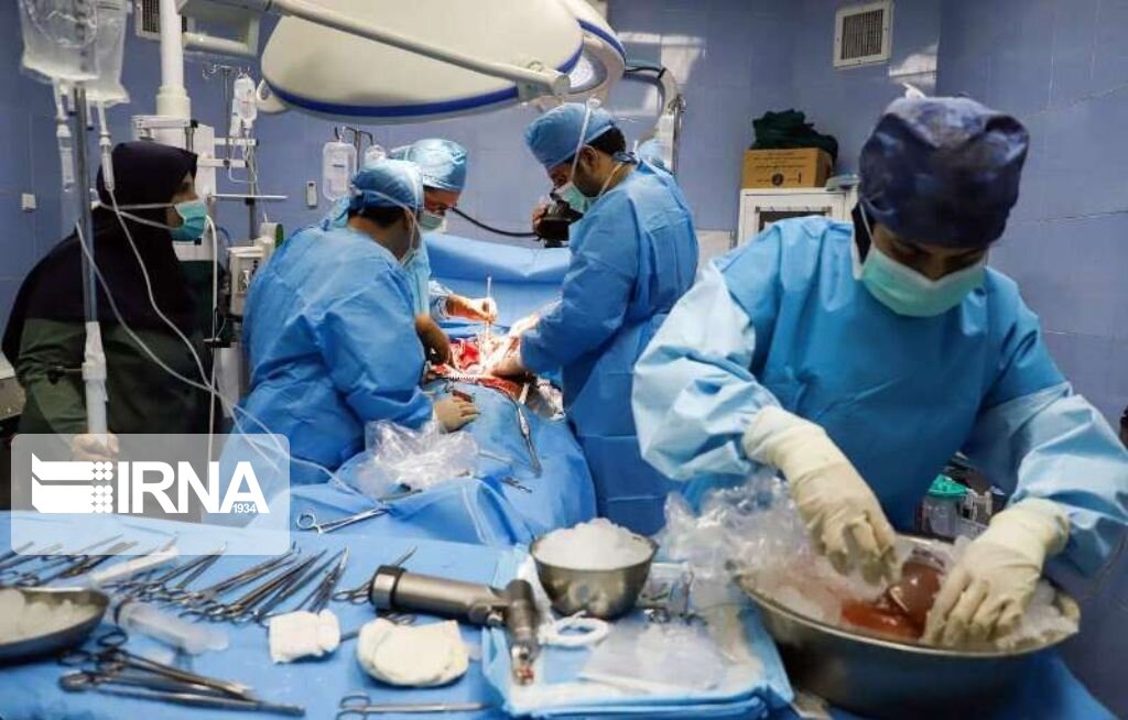ده هزارمین پیوند عضو در شیراز با حضور وزیر بهداشت انجام میشود ده هزارمین پیوند عضو در شیراز با حضور وزیر بهداشت انجام میشود