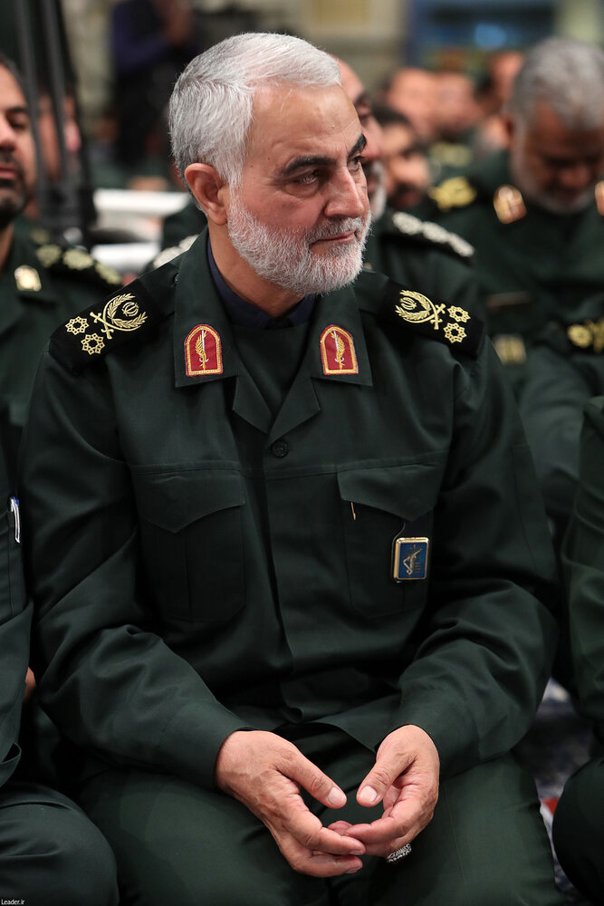 تصاویری از سردار سلیمانی در دیدار با رهبر انقلاب تصاویری از سردار سلیمانی در دیدار با رهبر انقلاب