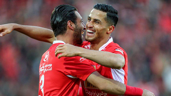 درگیری بین علیپور و شجاع در تمرین پرسپولیس درگیری بین علیپور و شجاع در تمرین پرسپولیس