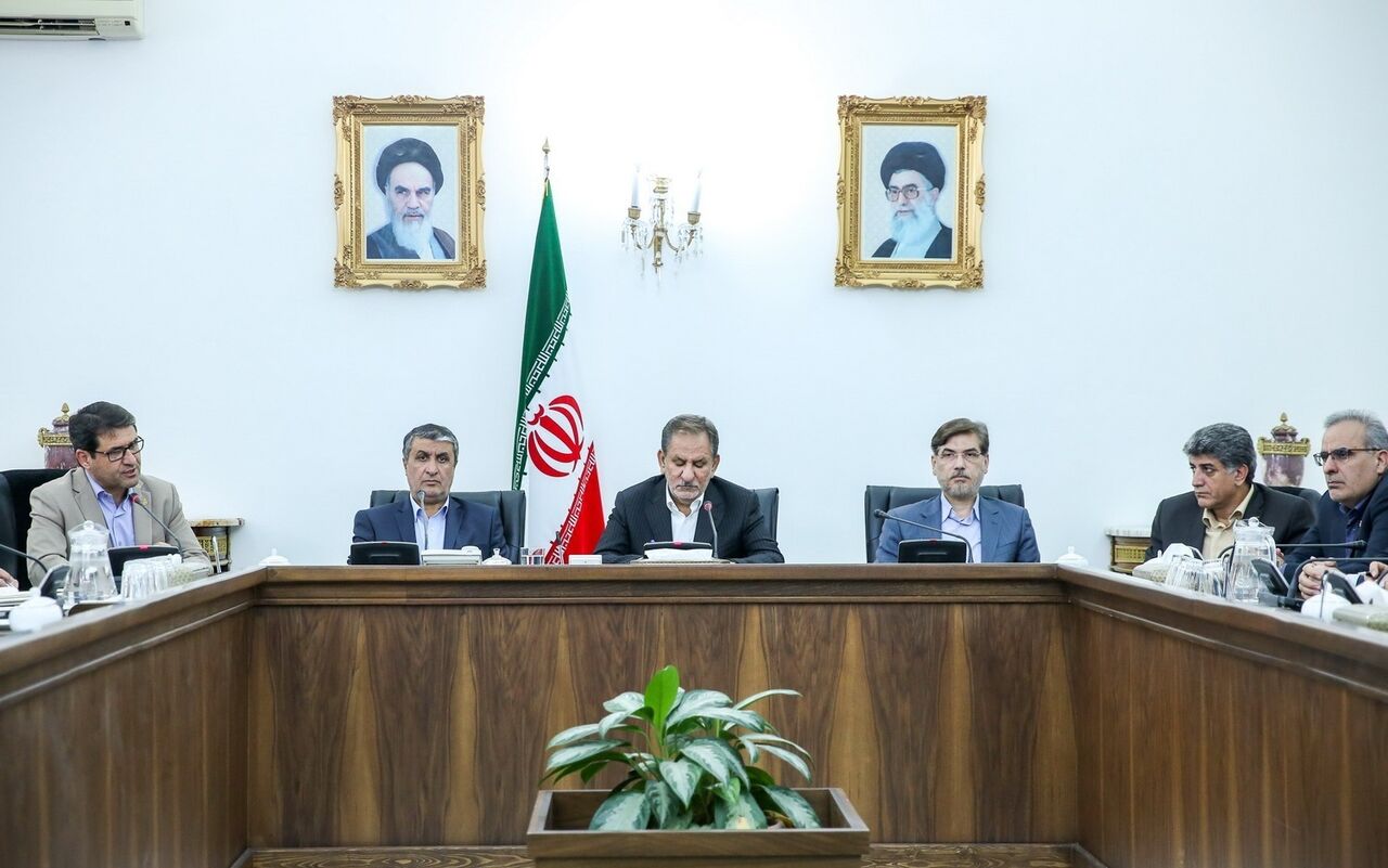 کنایه جهانگیری به آمریکا