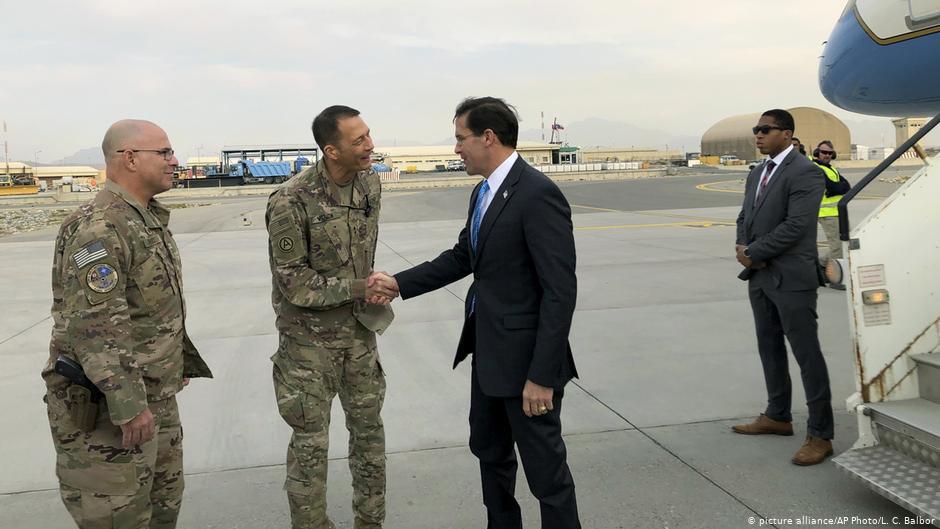 وزیر دفاع آمریکا ناگهان وارد عربستان شد وزیر دفاع آمریکا ناگهان وارد عربستان شد