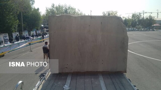 کشف سنگ تریاک یک تنی در راه پایتخت+عکس کشف سنگ تریاک یک تنی در راه پایتخت+عکس