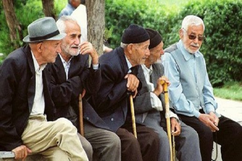 استخدام کارگر به شرط سالمندی!