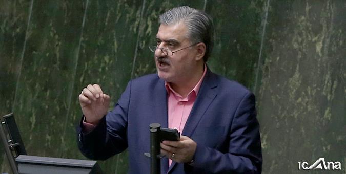 نماینده مجلس: برای قطع زنجیره انتقال کرونا باید به شیوه نظامی عمل کرد