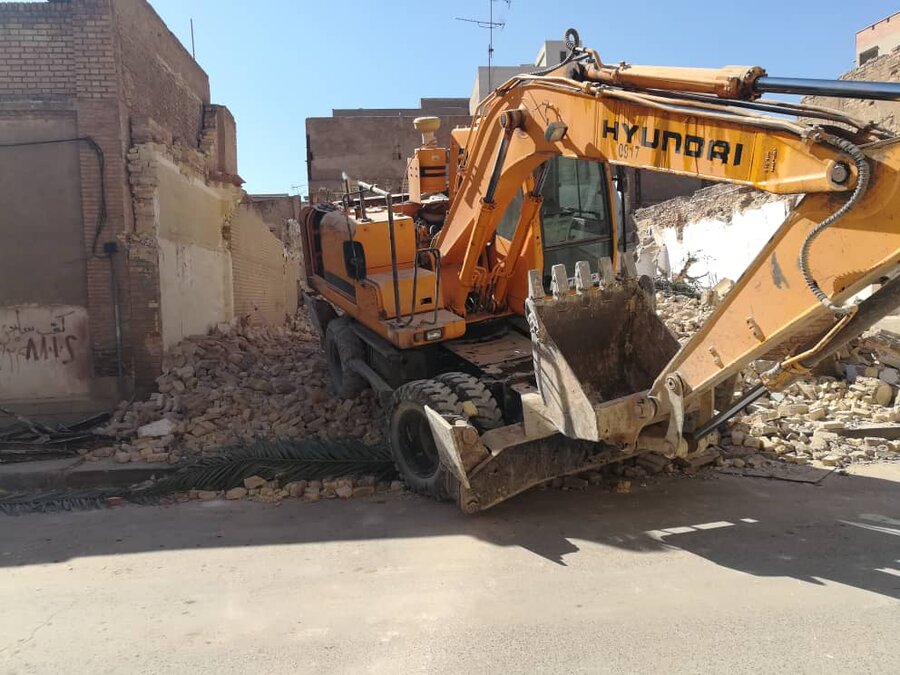 چه کسانی خانه احمد محمود را تخریب کردند؟