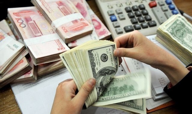 بررسی نرخ ارز پس از کاهش قیمت نفت بررسی نرخ ارز پس از کاهش قیمت نفت