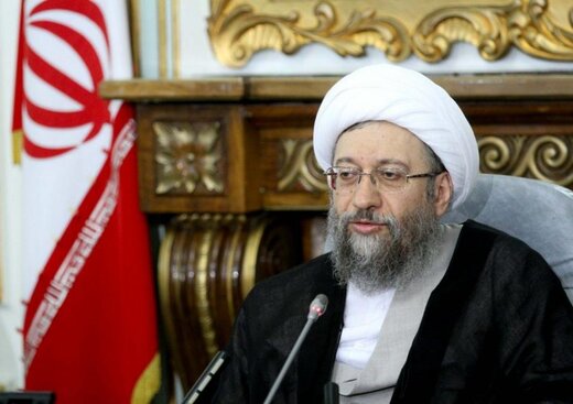 واکنش آملی لاریجانی به اعتراضات آمریکا