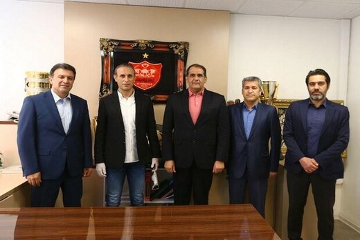 جلسه فوری در باشگاه پرسپولیس جلسه فوری در باشگاه پرسپولیس