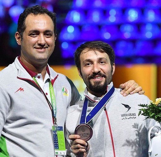 کرونا، پیمان فخری را راهی بیمارستان کرد کرونا، پیمان فخری را راهی بیمارستان کرد