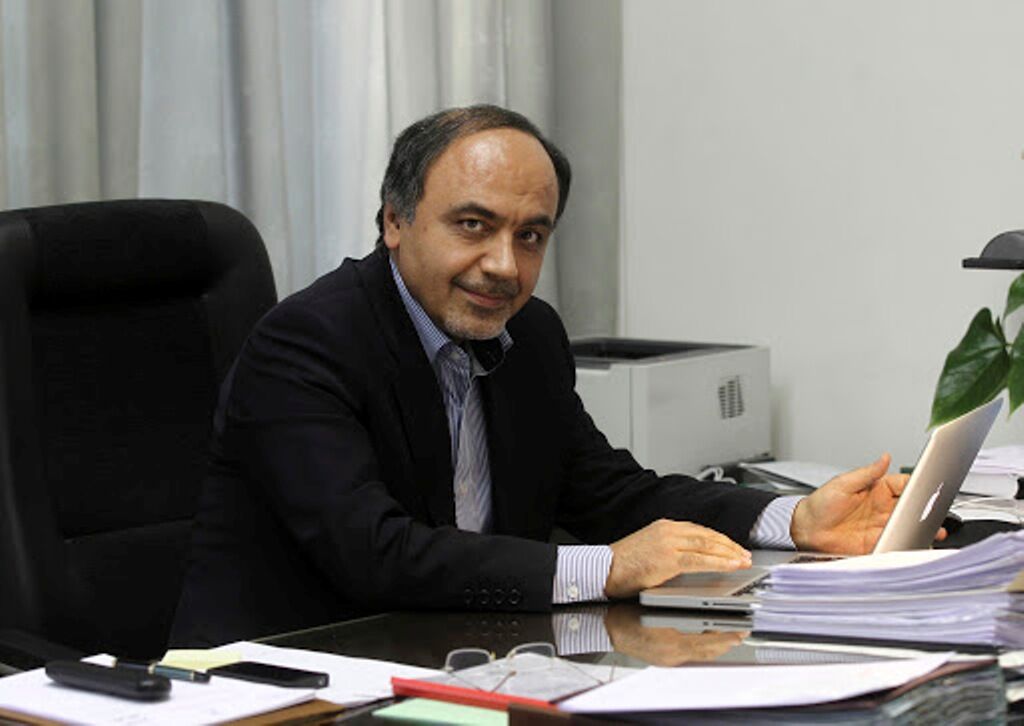 مشاور روحانی استعفا کرد مشاور روحانی استعفا کرد