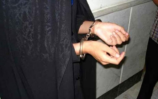 شیوه عجیب مادر و پسر برای سرقت از زن ثروتمند شیوه عجیب مادر و پسر برای سرقت از زن ثروتمند