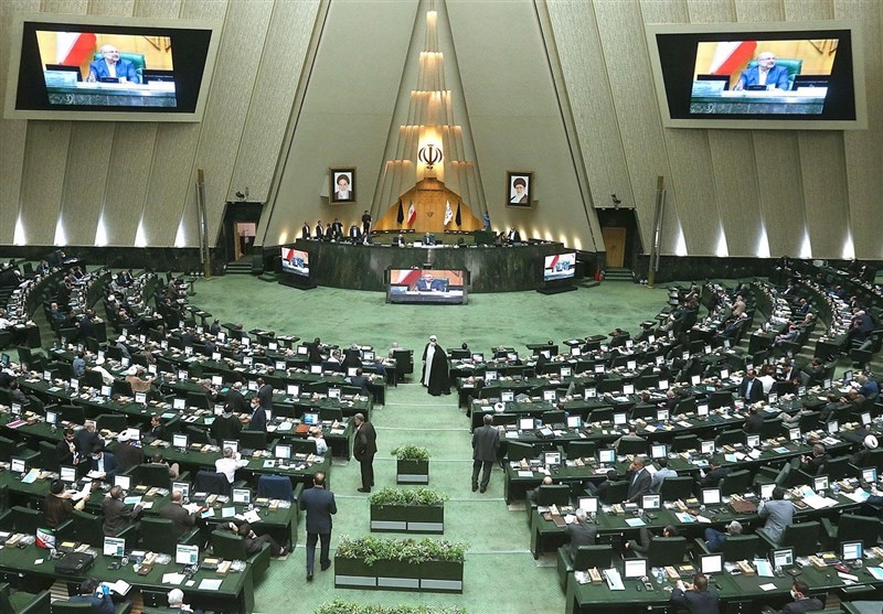 صف وزرا در راه پارلمان اصولگرا