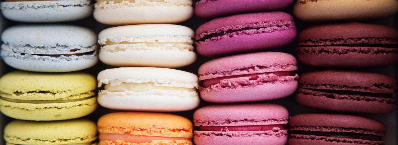 طرز تهیه شیرینی ماکارون؛ فقط دقت کنید!