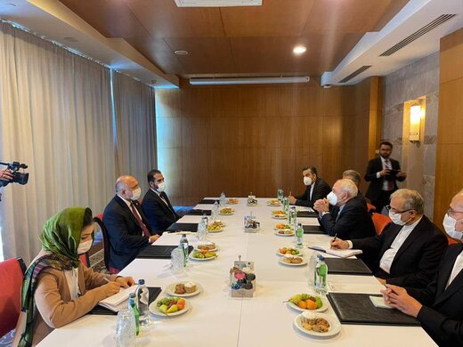 ظریف با وزیرخارجه افغانستان دیدار کرد ظریف با وزیرخارجه افغانستان دیدار کرد