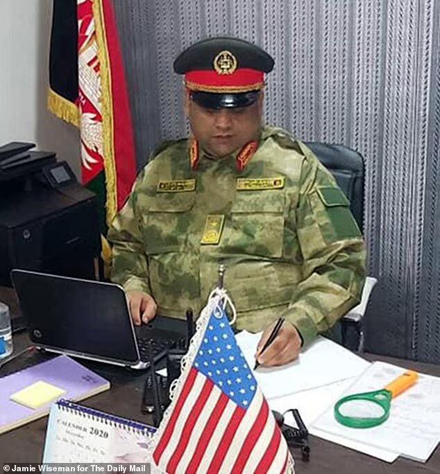مردی که طالبان برای سرش جایزه گذاشته است مردی که طالبان برای سرش جایزه گذاشته است