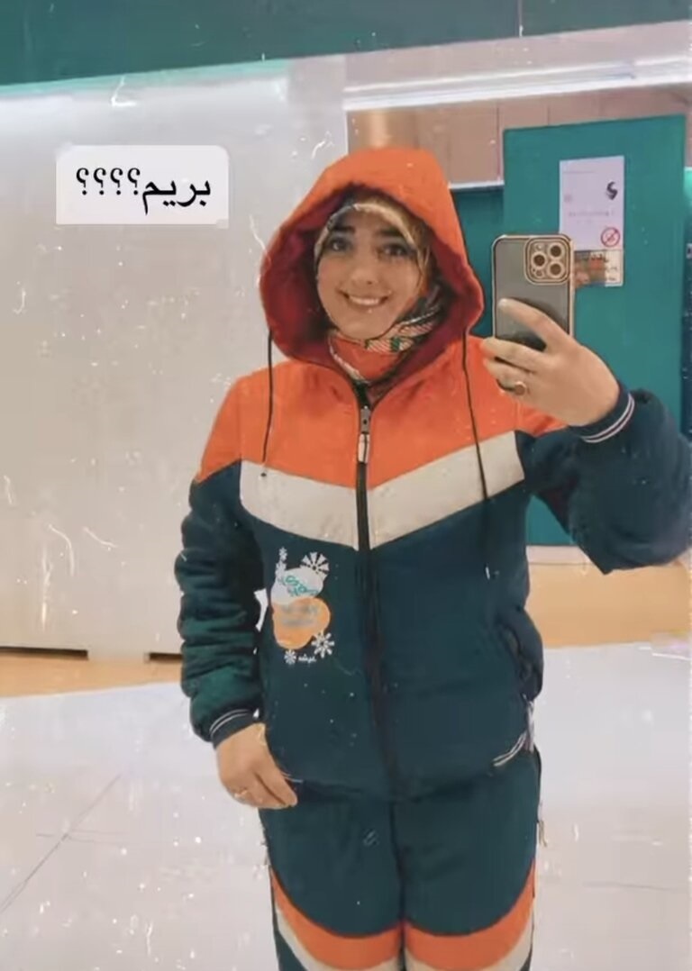 ستاره سادات قطبی چادر از سرش برداشت؟