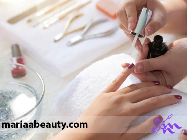 تحقیق و بررسی قبل از کاشت ناخن