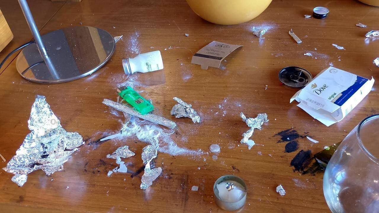 تصاویری هولناک از محل درگیری در محل اقامت لیام پین تصاویری هولناک از محل درگیری در محل اقامت لیام پین