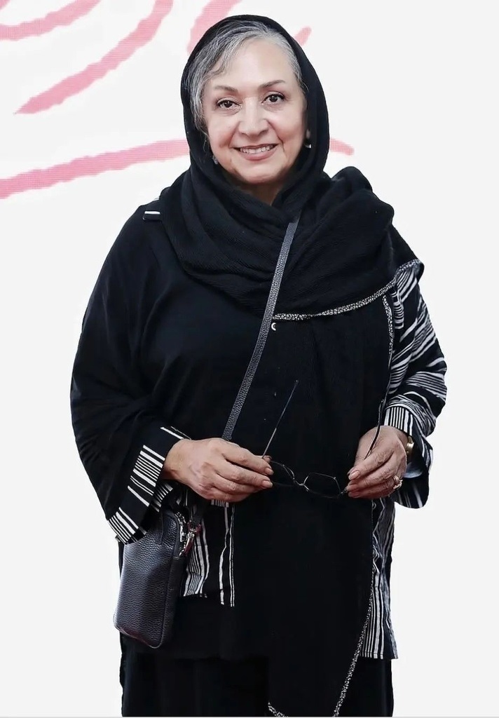 عکس/بازیگر سریال «زی زی گولو» بعد از ۳۰ سال عکس/بازیگر سریال «زی زی گولو» بعد از ۳۰ سال