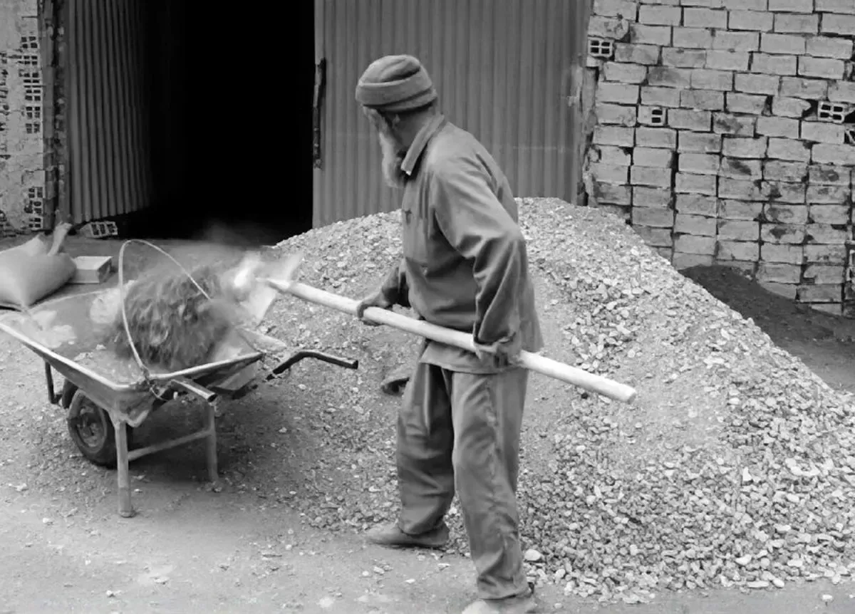 کارگر ساختمانی