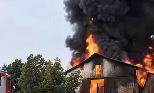 انفجار در کارخانه فروسیلیس ملایر/ سه کارگر زخمی شدند