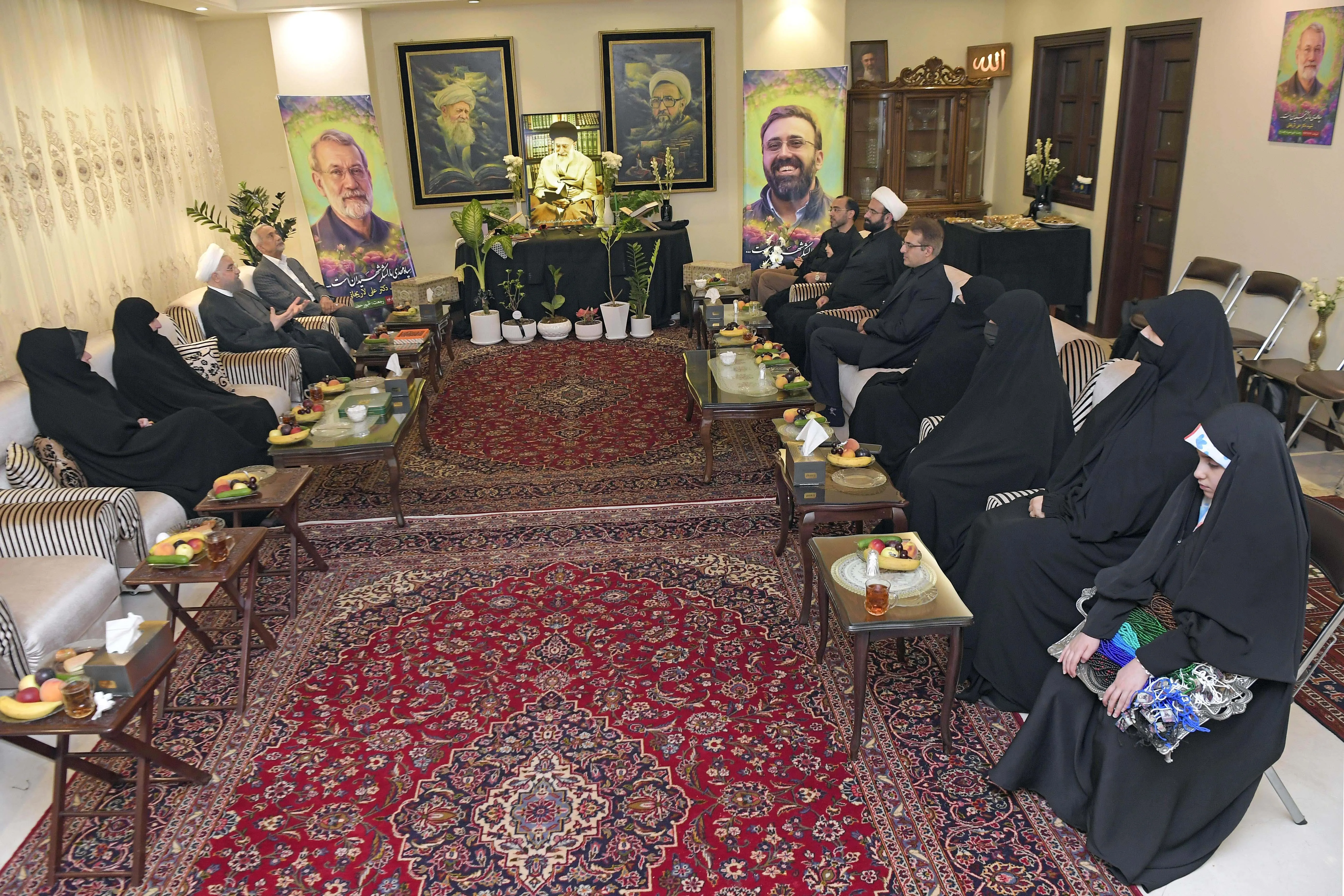دیدار حسن روحانی با خانواده شهید لاریجانی